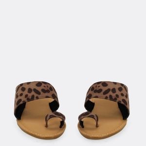 SHEIN Leopard Toe Ring Sandals